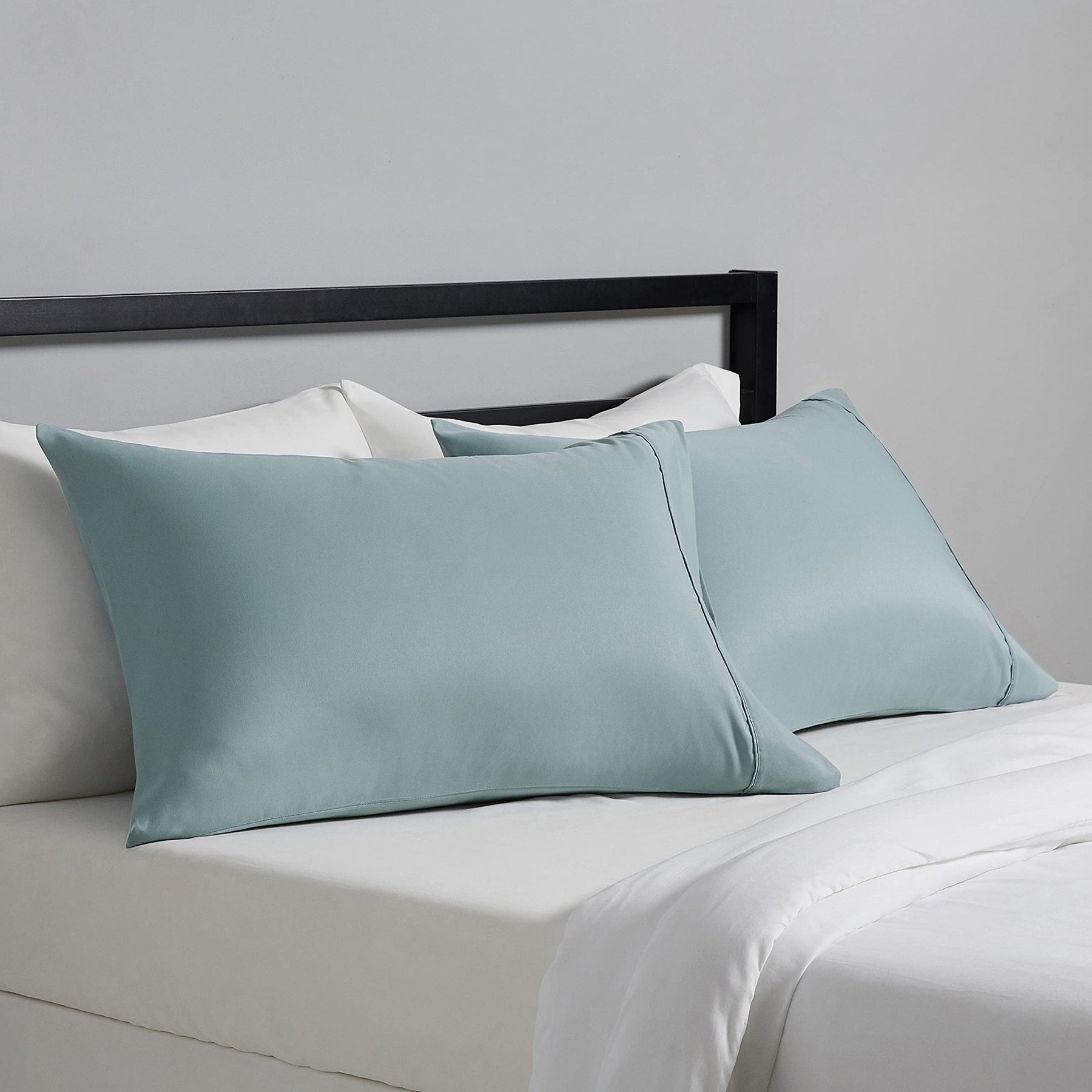 Basics Lightweight Super Soft Easy Care Microfiber Pillow case